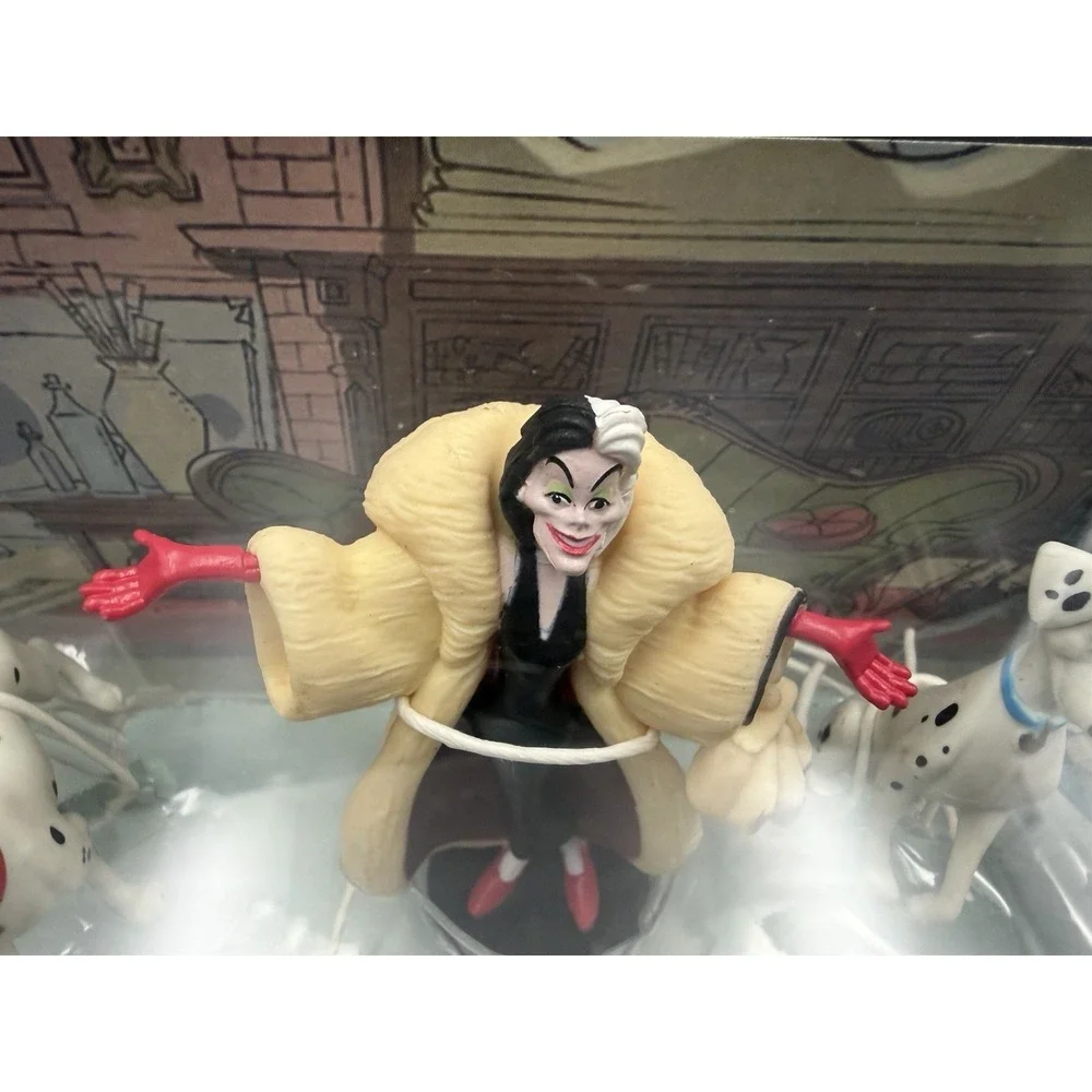Disney 101 Dalmatians Figurine Pl. Seven Figures Cruella Deville Cake Toppers